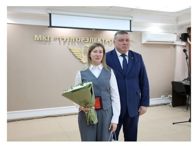 Беспалов вручил награды сотрудникам «Тулгорэлектротранса» к Дню транспортника